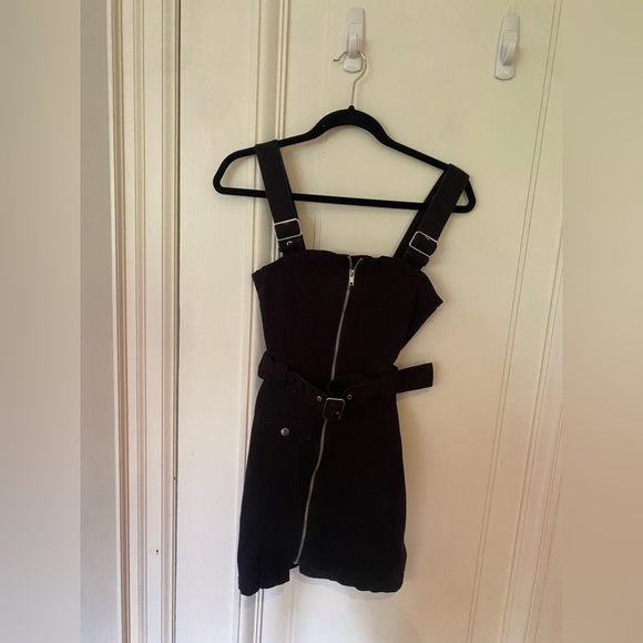 Black Utility Zip-Up Sleeveless Dress - Picture 1 of 8